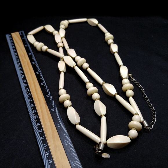 Chico’s Long Beige Beaded Necklace 52” Gold Tone Spacers Layered Boho Style - Picture 5 of 8